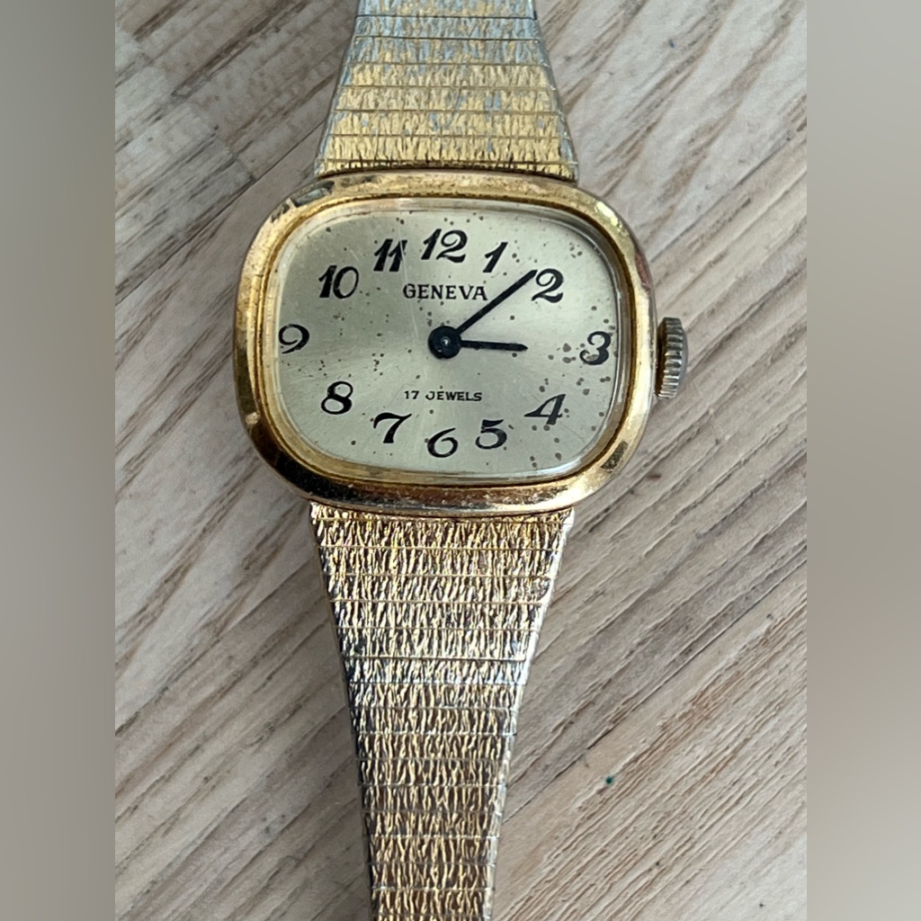 Geneva Ladies Watch Vintage Mechanical Winding Good Tone Dial Bracelet
